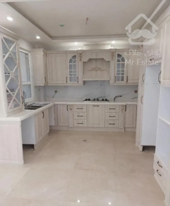 آپارتمان ۲۰۰ متر/نوساز/کلیدنخورده/پاسداران