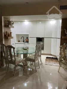 فروش اپارتمان 200 متری زعفرانیه