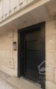 ۲۰۰ متر نزدیک بلوار گلسار ۴خواب-۲پارکینگ-ویو دلباز