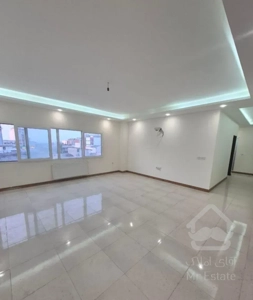 آپارتمان ۱۳۸ متر خ آزادی باسندتکبرگ محمودآباد