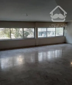 آرژانتین ۲۶۰ متر ۳ خوابه ( حیاط اختصاصی )