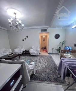 آپارتمان ۸۰متری ۲خوابه دارای پارکینگ