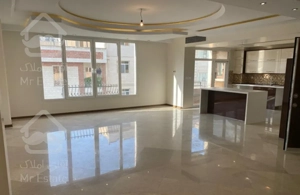 آپارتمان ۱۴۰متری/صرافها/ویو ابدی/دو پارکینگ