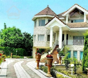 اپارتمان ۹۳ متری بلوار ارم ۵ شرقی قولنامه ای