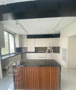 ۱۵۰متری مدرن تراس قابل چیدمان