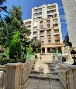 آپارتمان ۲۲۰ متری/کامرانیه شمالی/فول مشاعات