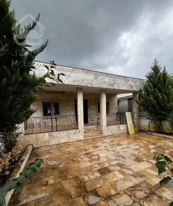 ویلا همکف نماسنگ ۲۳۰ متری دوخوابه سنددار