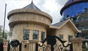 فروش ویلااستخردار‌۴۲۰مترزمین۲۴۰متربنا خیابان بهرام