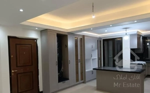 ۱۱۶متر دوخواب/۸ساله رو بهآفتاب/فروشنده