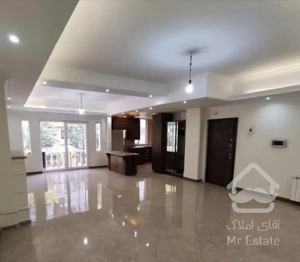 ۸۸ متر، فول امکانات، محله دنج، سالن مربعی