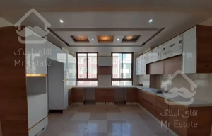 ۱۱۵متر ۲خواب ۵ساله ویو فضای سبز        آلاله شرقی