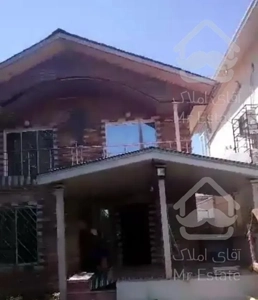 دوبلکس نزدیک به جاده با امکانات