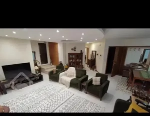 110متر فول خوش نقشه در چهار باغ بالا