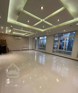 آپارتمان 320 متری/2 پارکینگ/مستغلاتی