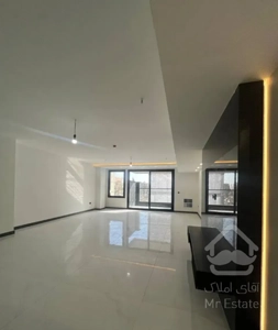 ۲۰۰ متر/ ۳ خواب/ لوکس/ غرق نور/ نیروهوایی