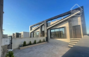 ویلا باغچه 170 متری دوخواب شهرکی سند تک‌برگ