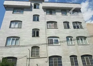 98 متر جنوبی رو به نما سند دار بلوار انقلاب