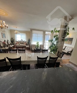 ۱۲۲متر زعفرانیه*خوش نقشه*تراس چیدمان*نورگیر