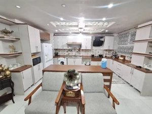 آپارتمان 83 متر//دوخواب// باغ فیض//قابل تبدیل