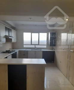 آپارتمان ۹۵ متر نسترن غربی