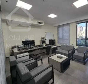 150متر شهرک غرب *ساختمان پزشکان *دسترسی مترو