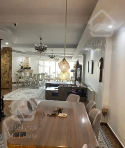 سعادت آباد ۱۳۰ متر