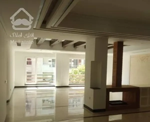 ۲۳۶ متر باغ فردوس