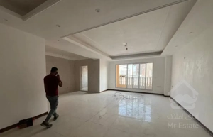 ۱۴۰ متری تک واحدی نوساز کلید نخورده