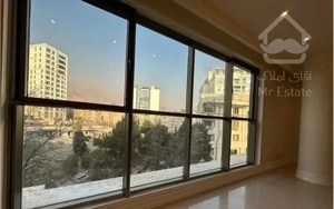 ۱۳۰متر فرمانیه برج‌ باغ / فول‌ مشاعات + تراس‌ بزرگ