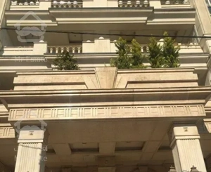 130 متر طبقات بالا   نوساز   کلید نخورده