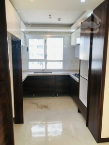 فروش آپارتمان  ۱۱۹ متری / برج خلبانان / غرب دریاچه چیتگر