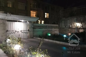 میرداماد/ 100متر 2خواب / 800 رهن کامل