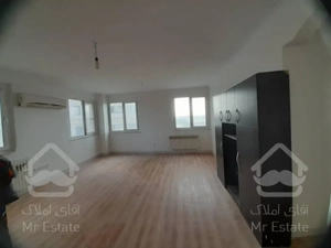 ۹۳متر ۲خواب ۱۱ ساله سالن پرده خور در بلوار فردوس