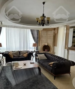 آ‌پارتمان ۱۵۵ متری زعفرانیه