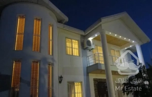 ۲۴۰ متر ۳ خواب مبله دربست تهرانی نشین * (ترابی)