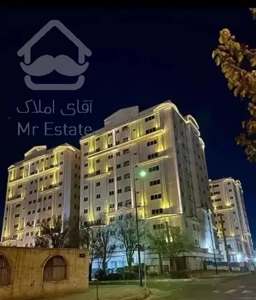 واحد94متری واقع در بلوک 4برج باران عبدل اباد