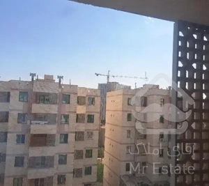 ۷۰ متری دریاچه چیتگر سند تک برگ