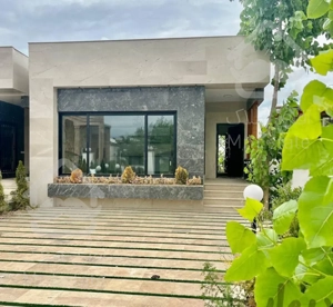 نمامدرن شهرکی٪بافت وسندتکبرگ٪درجاده جنگلی