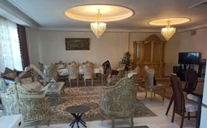 آپارتمان /۱۳۰/متری /۳خواب /تکواحدی