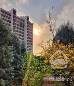 شهرک امید ۱۳۱ متر ۲ خوابه طبقات بالا