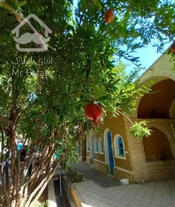 اجاره خانه باغ سنتی با جوی اب دائم در ماهان