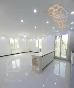 ۱۱۵ متر / ۲ خواب / سرتاسر روبه آفتاب / فول امکانات