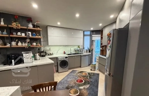 155متر/سه خواب/در صرافها