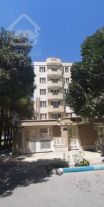 آپارتمان دو‌ خواب بر خیابان اصلی گلخانه