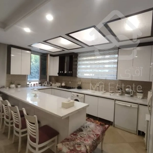 فروش 200 متری دروس
