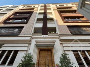 فروش اپارتمان 193 متری زعفرانیه