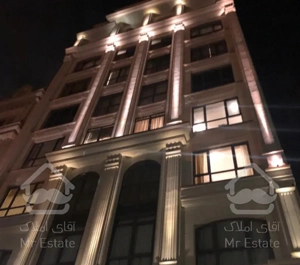 ۸۳ متری/۵ ساله/۴ باغ