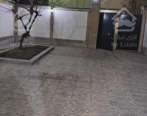 همکف درب مستقل/بلوار معلم