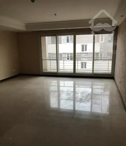 آپارتمان 106 متری2 پارکینگ شریعتی یخچال