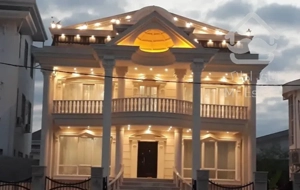 ویلاباغ  عمارت سی سرا